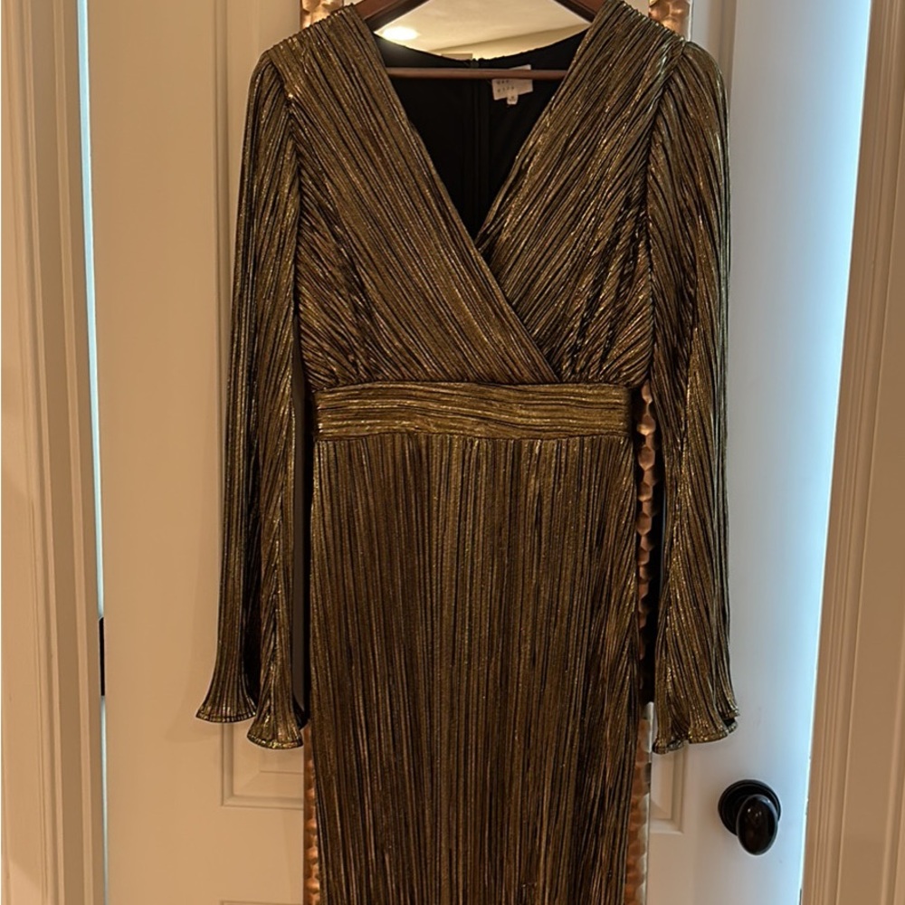 Gold long sleeve dress new with tags